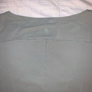Lululemon T-shirt